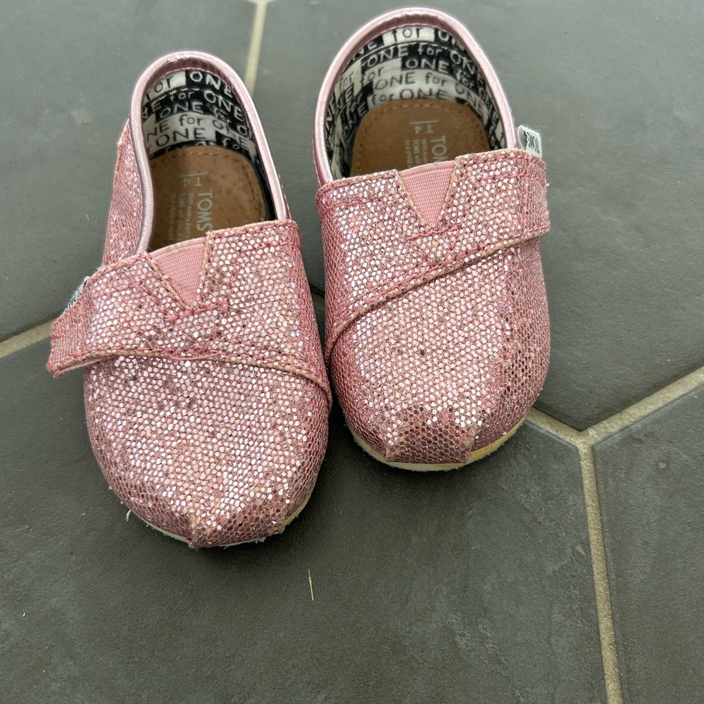 Toms T4 Sparkly Pink Kids Shoes